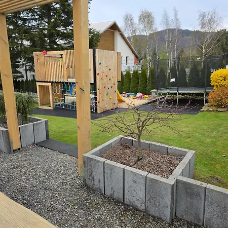 아파트 Jedyne Takie.... 우스트론